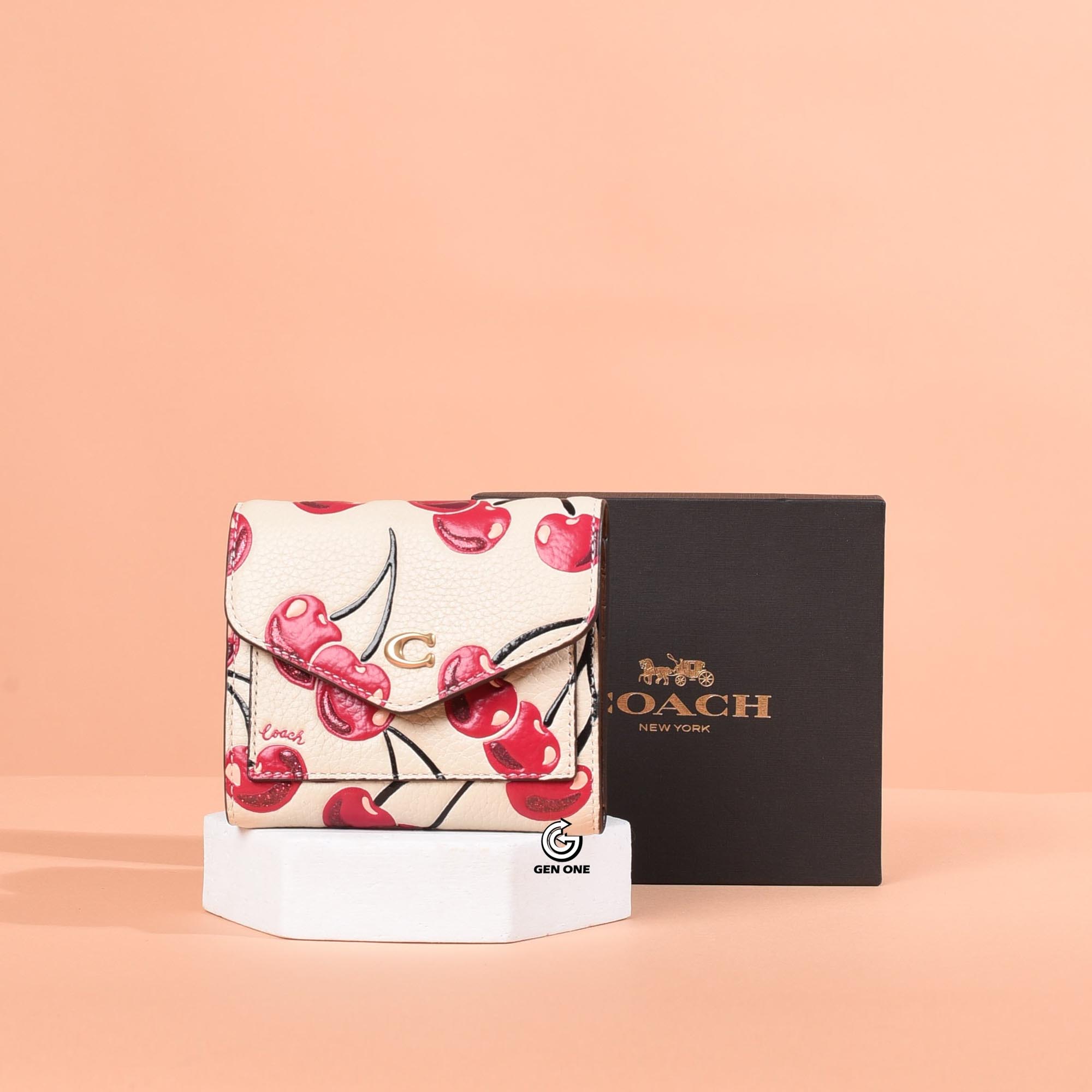 COACH CA160 CHERRY WYN SMALL WALLET - WHITE