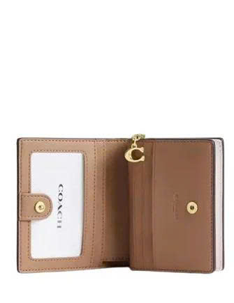 COACH CW789 SNAP WALLET IN SIGNATURE CANVAS - SAND