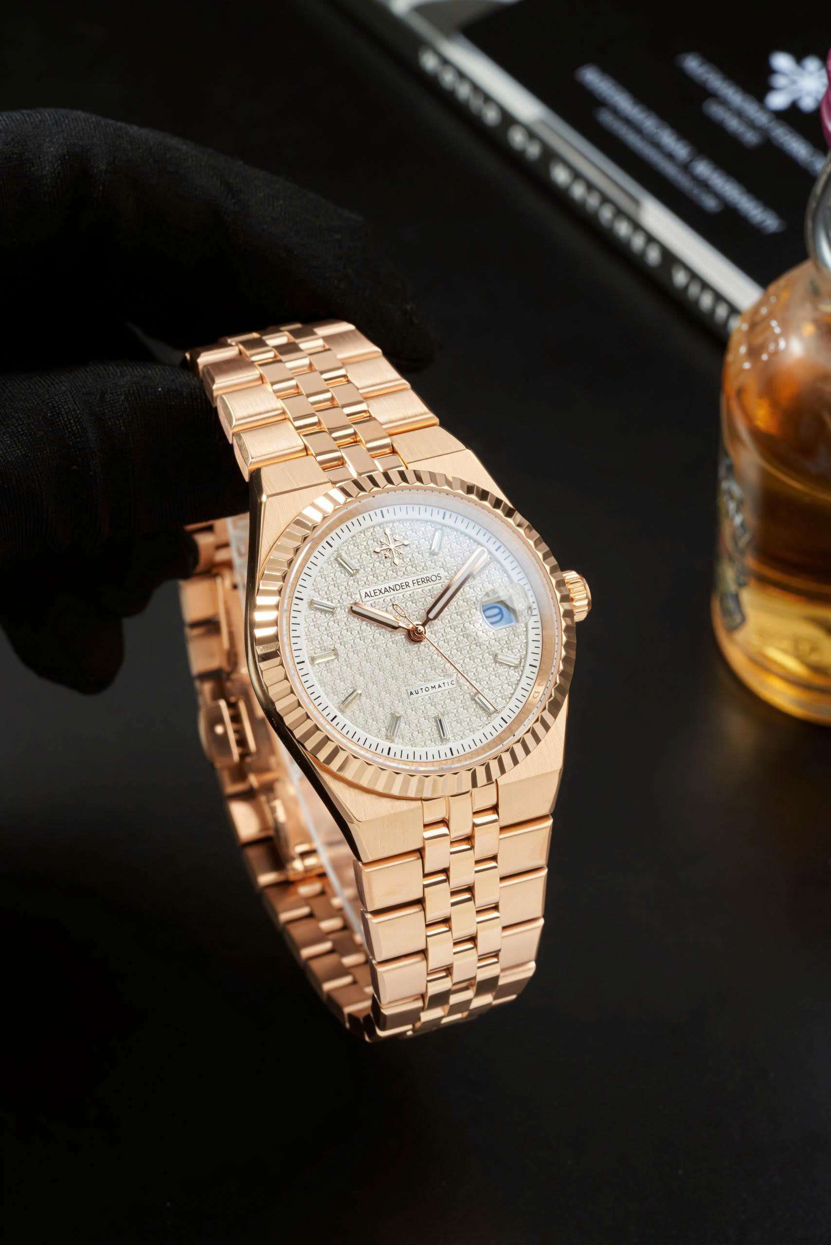 ĐỒNG HỒ NAM ALEXANDER FERROS 8272R/022 AUTOMATIC 37.5MM