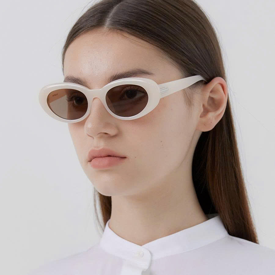ONE BRILLIANT PIXIE SUNGLASSES - BEIGE