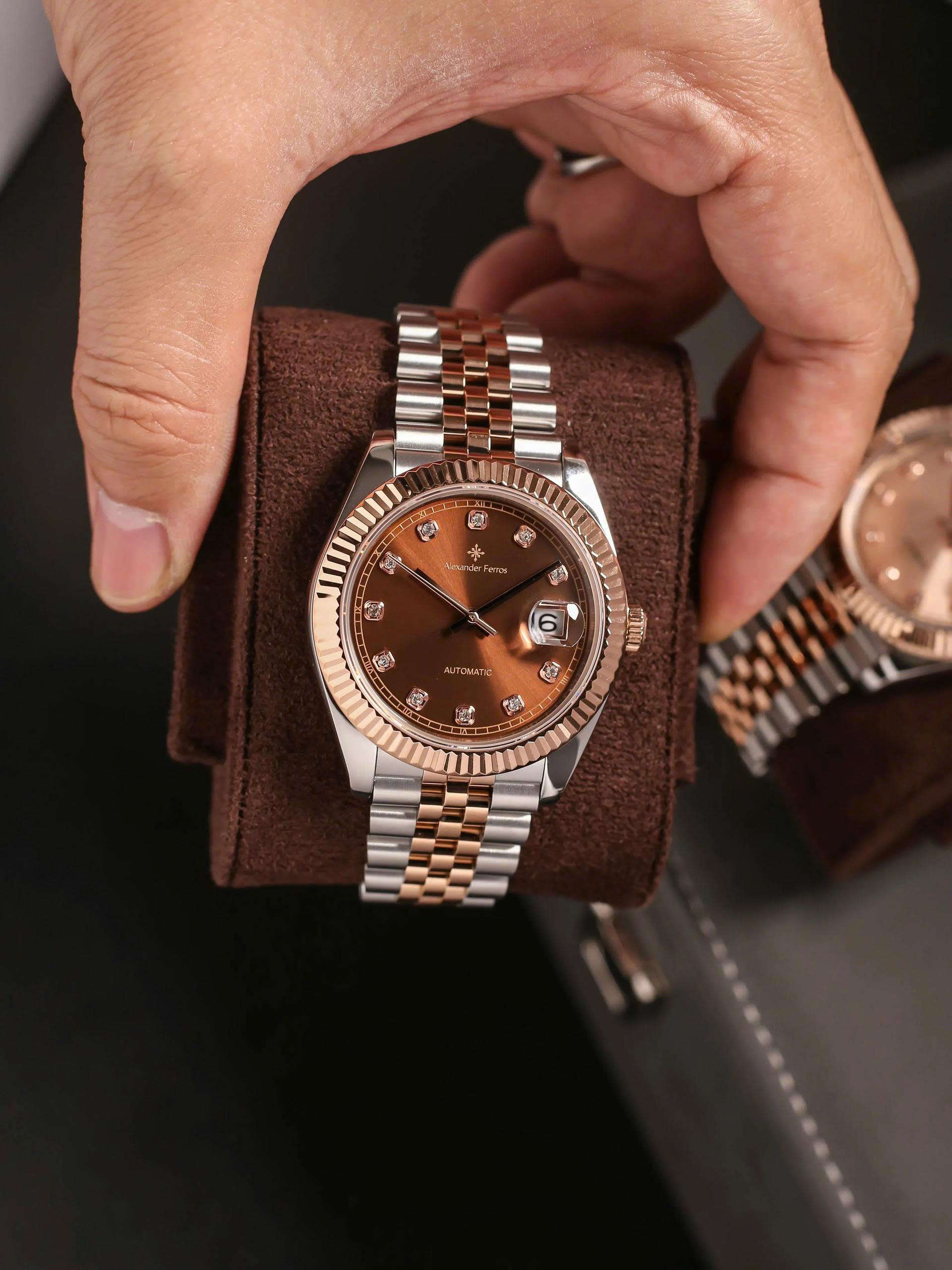ĐỒNG HỒ NAM ALEXANDER FERROS 8132D/08 AUTOMATIC 40MM
