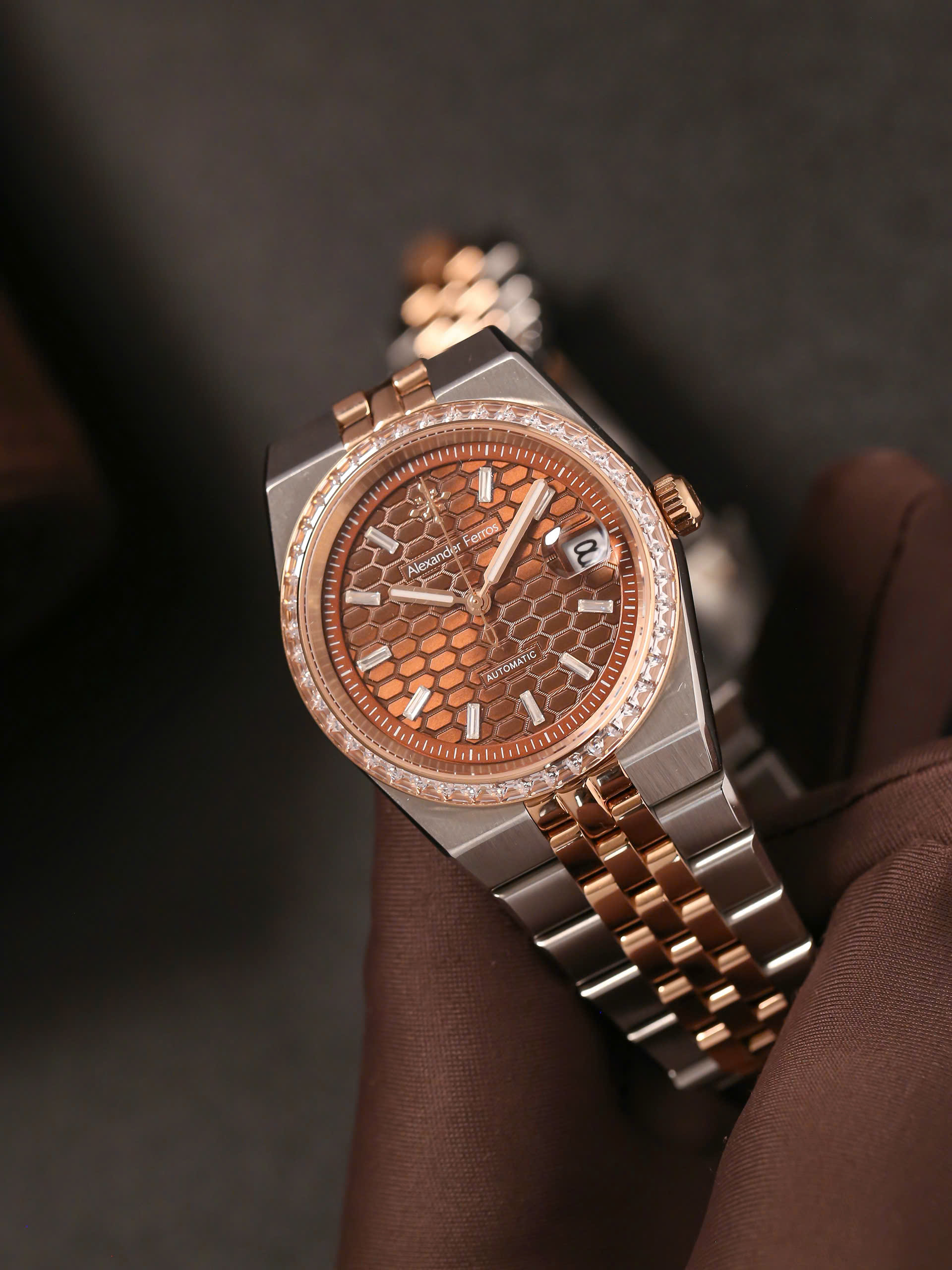 ĐỒNG HỒ ALEXANDER FERROS 8181D/08 AUTOMATIC 36MM