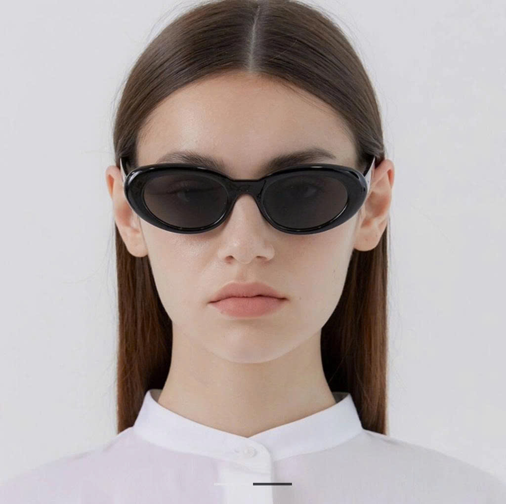 ONE BRILLIANT PIXIE SUNGLASSES - BLACK